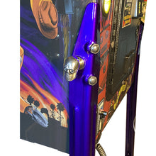 Load image into Gallery viewer, PINpeg Skull (Silver)