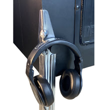 Load image into Gallery viewer, PINpeg Black Round #1